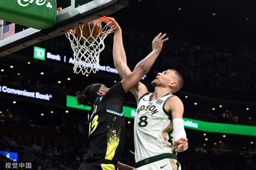 甲赛场上一 甲赛场上一